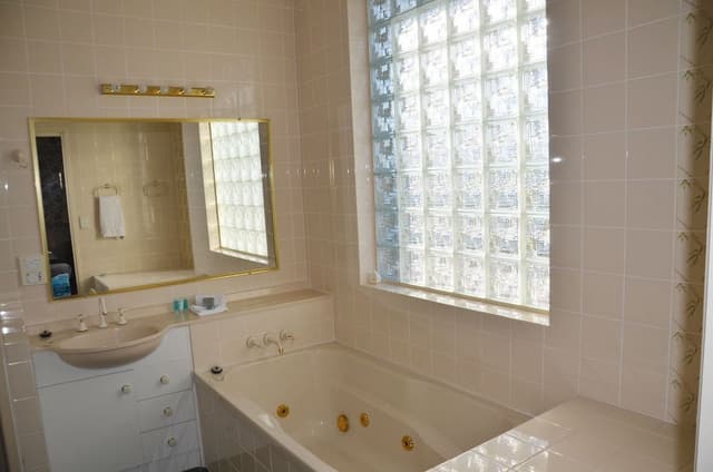 Room, 1 Queen Bed (Spa)