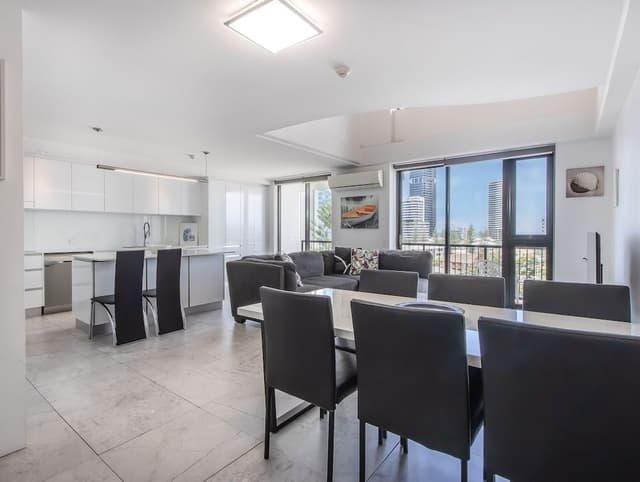 2 Bedroom Ocean View Sub-Penthouse