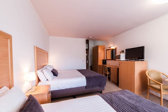 Deluxe Bay View Twin Room