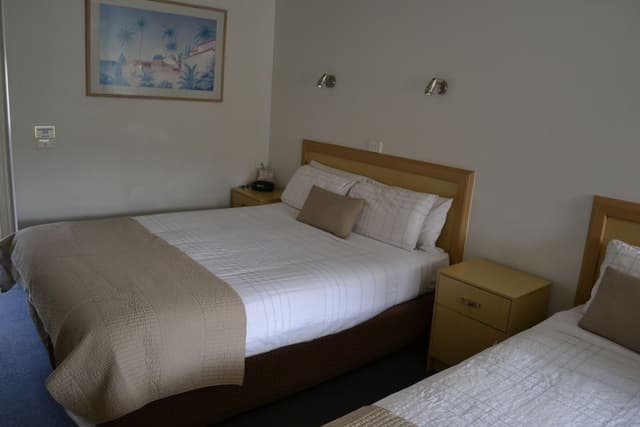 Deluxe Bay View Twin Room