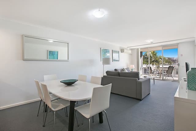 2 Bedroom 2 Bathroom Pool View Apartment