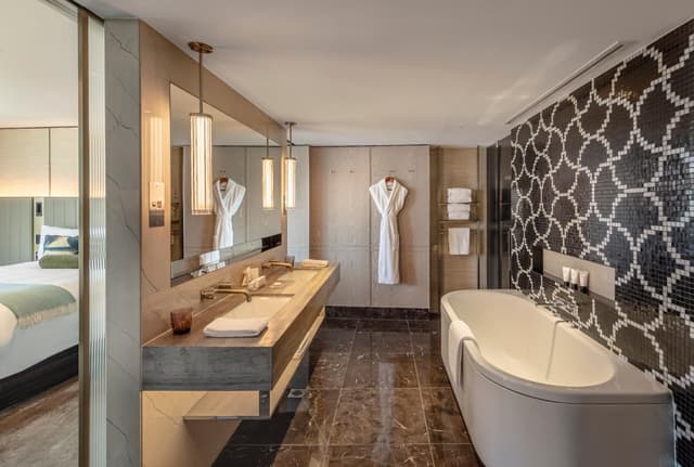 Jewel City Suite