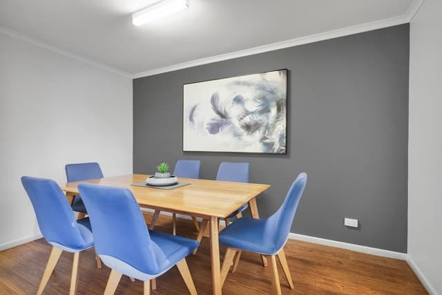 Three Bedroom Suite, Free Wi-Fi & Parking