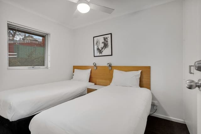 Three Bedroom Suite, Free Wi-Fi & Parking