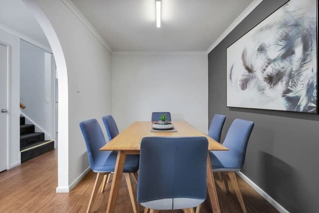 Three Bedroom Suite, Free Wi-Fi & Parking