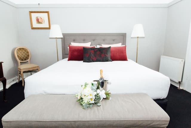 Premium Ensuite Room