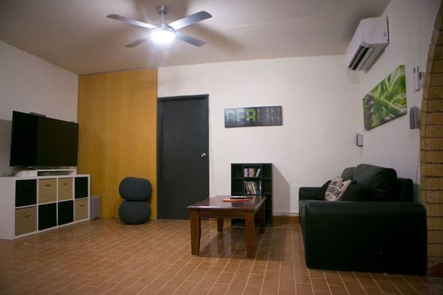 House, 4 Bedrooms