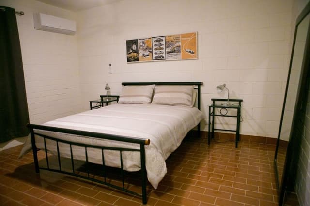 House, 4 Bedrooms