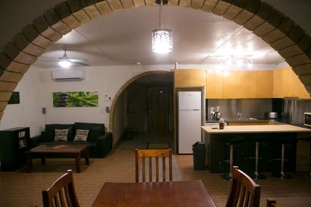 House, 4 Bedrooms