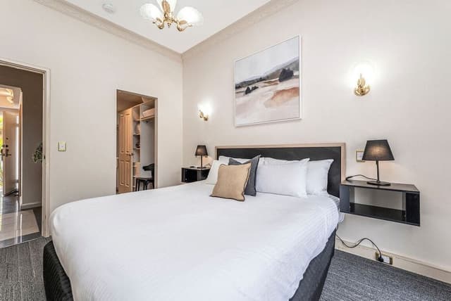 1 Bed Apartment