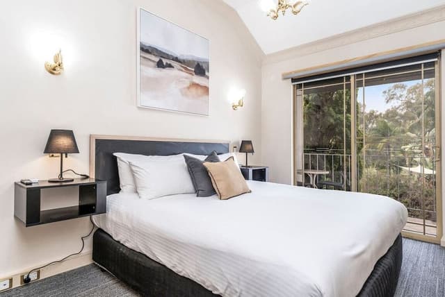 1 Bed Apartment