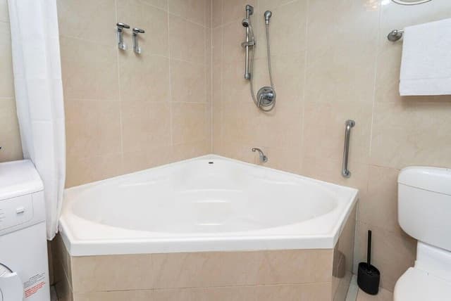 1 Bed Apartment