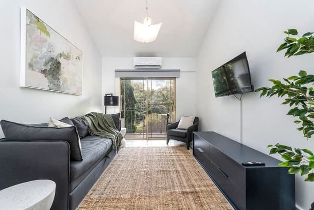 1 Bed Apartment
