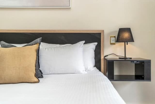 1 Bed Apartment