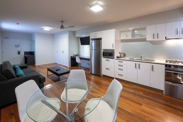 Suite, 2 Bedrooms