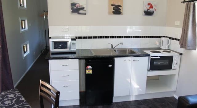 Deluxe Suite, 1 Bedroom, Non Smoking, Kitchen (Deluxe Cabin)