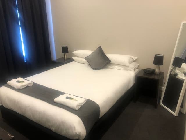 Basic Double Room - Shared Bathroom