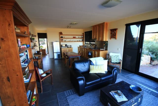 Lakeview Apartment