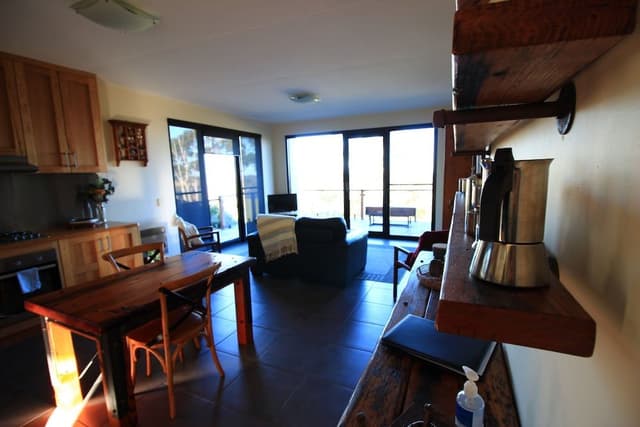 Lakeview Apartment