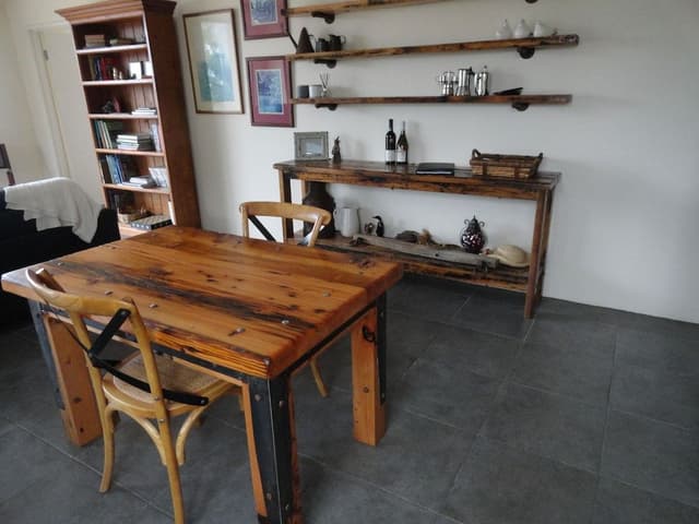 Lakeview Apartment
