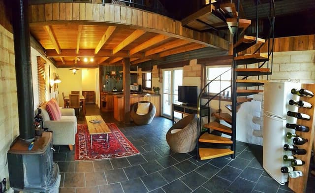 Comfort Cabin, 1 Queen Bed, Hot Tub, River View