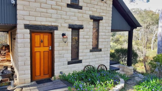 Comfort Cabin, 1 Queen Bed, Hot Tub, River View