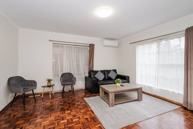 Two Bedroom Apartment with Garden