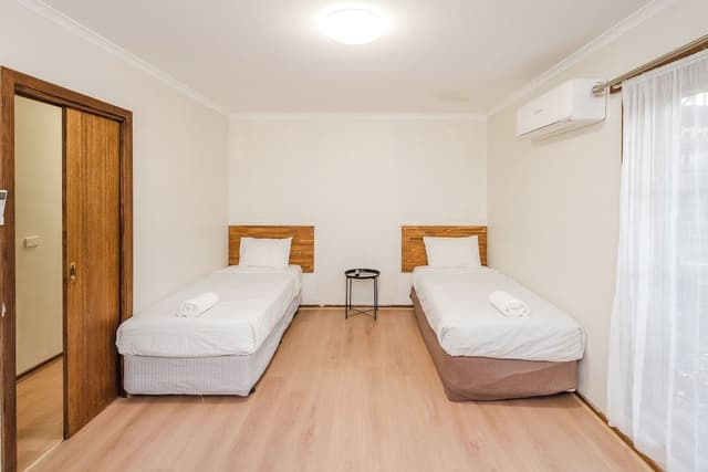 Two Bedroom Apartment with Garden