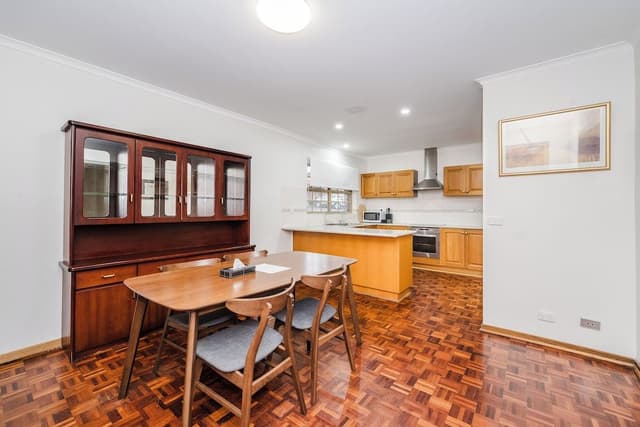 Two Bedroom Apartment with Garden