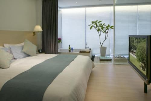Only Suite
