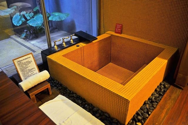 Sweet Suite For Resting (B1)