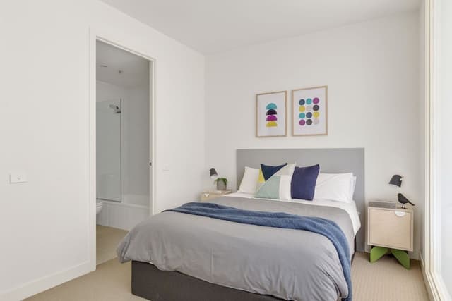 Izzy : 2 Bedroom 2 Bathroom Family Apartment