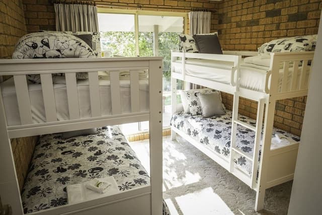 House, 4 Bedrooms