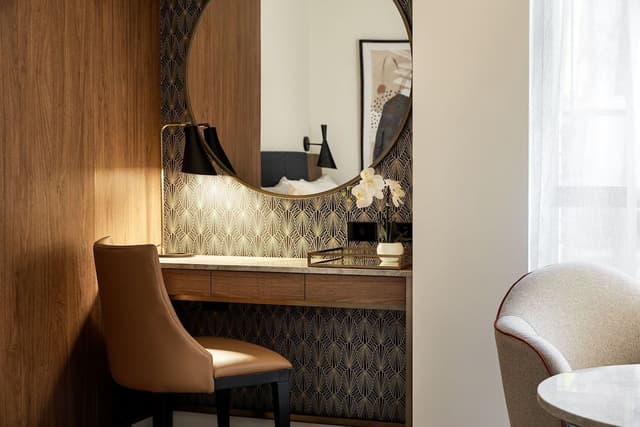 Premium Room, 1 King Bed, City View