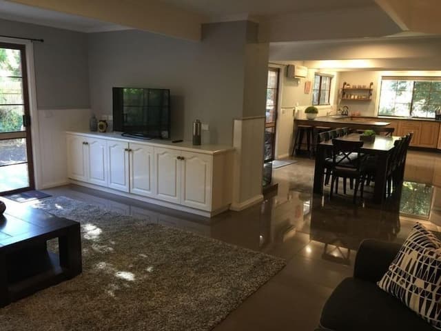 House, 5 Bedrooms