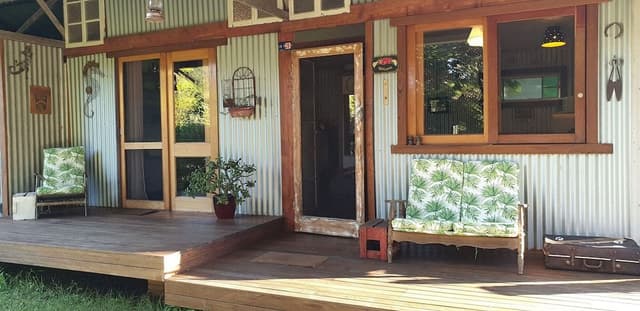 Fig Tree Retro Studio (Pets welcome)