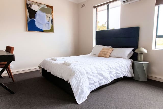 Standard Room, 1 Queen Bed, Non Smoking, Ensuite