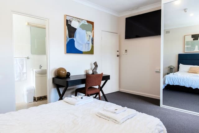 Standard Room, 1 Queen Bed, Non Smoking, Ensuite