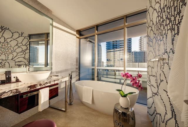 Penthouse Suite