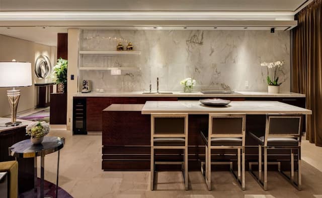 Penthouse Suite