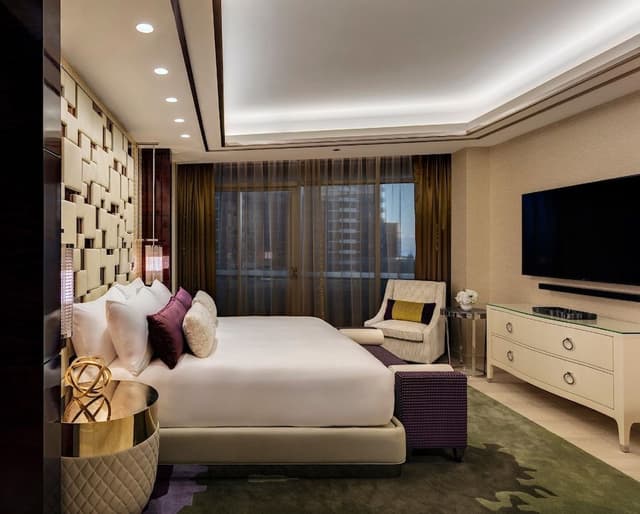 Penthouse Suite