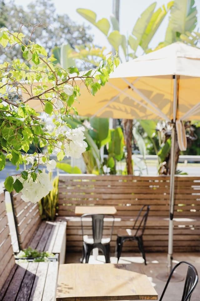 Poolside King Bed Suite (Ground Floor / Lawn Access) - Adults Only
