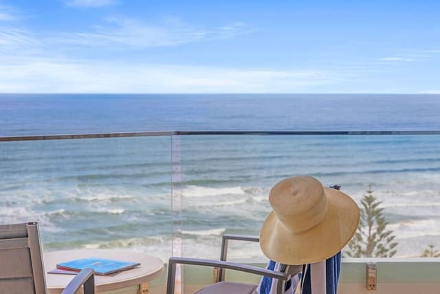 2 Bedroom Superior Apartment with Aircon & Ocean Views