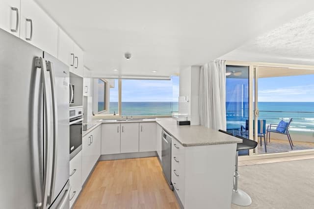 2 Bedroom Standard Apartment with Aircon & Ocean Views