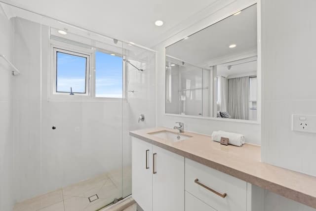 2 Bedroom Superior Apartment with Aircon & Ocean Views