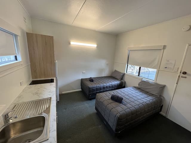 Deluxe Twin, 2 Single Beds, Kitchen