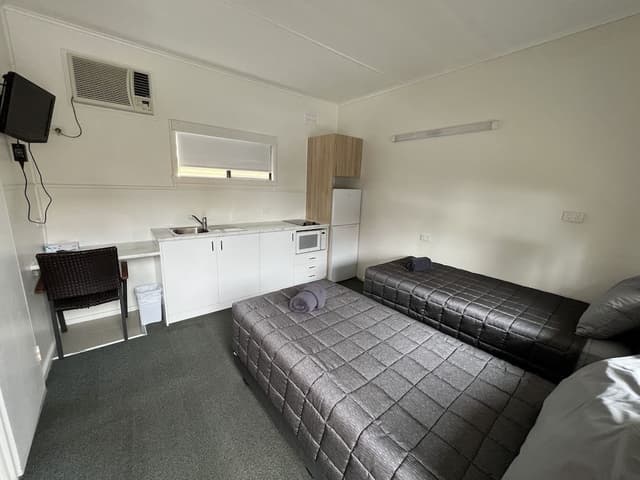 Deluxe Twin, 2 Single Beds, Kitchen