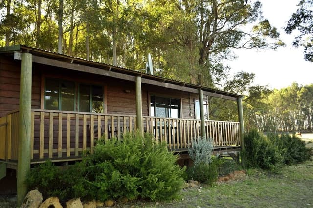 Bluegum - Pet Friendly 2 Bedroom Cottage