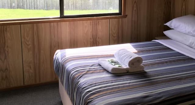 Economy Cabin - Sleeps 4