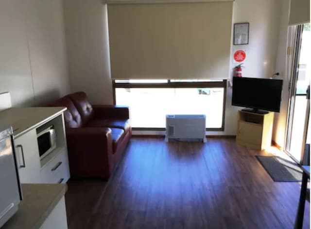 Economy Studio Cabin - Double